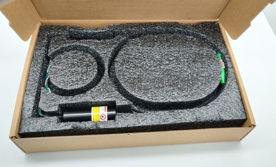 638nm偏光ファイバー結合レーザー 高安定性と最大2nmスペクトル幅 FWHM