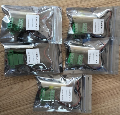 0.5mm ビーム直径 561nm 50mW DPSS 医療または科学のための黄色のレーザーモジュール CW出力電源モード
