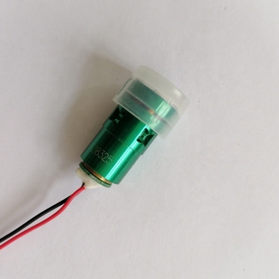 545nm グリーンビームレーザーレベル 8mWの出力力と -10から40Cの温度範囲